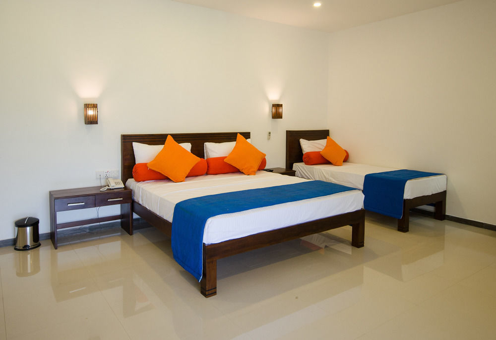Okwin Resort Kandy Ngoại thất bức ảnh